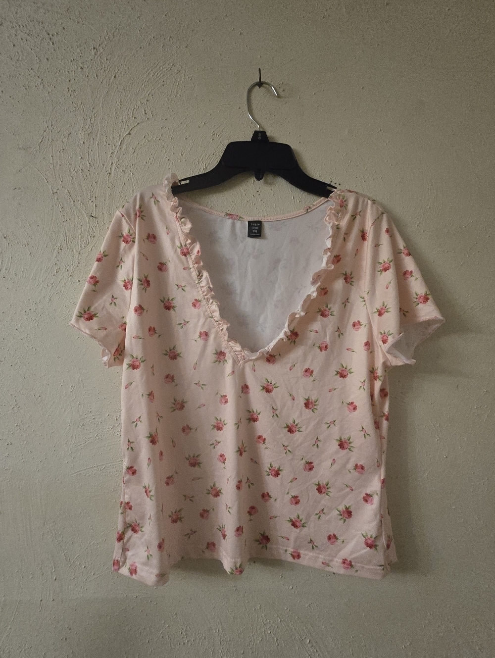 SHEIN Pink Floral Trim Scoop Neck Top
